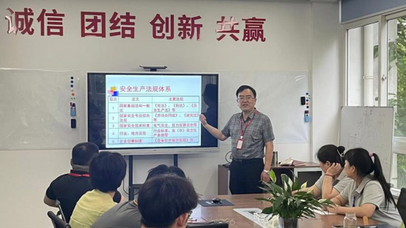 上海职业培训周末班，如何选择性价比高的课程？**