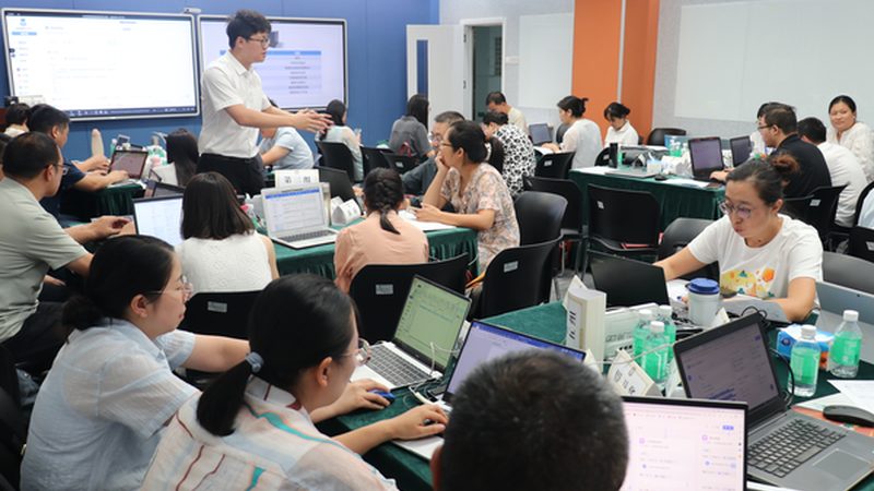 上海育婴师资格证实操培训：掌握育儿技能，开启职业新篇章**